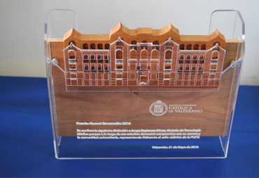 Ganadores Premio Alumni Destacado 2015