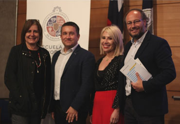 Escuela de Periodismo recibe a destacado académico del grupo de fundadores de BBCNews.com - Foto 3