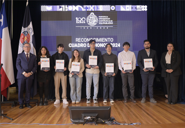 Con reconocimiento a los mejores estudiantes y conferencia de la presidenta de la CPC se inauguró Año Académico