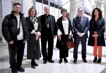 PUCV celebra elección de León XIV, el Papa que compartió con nuestra comunidad universitaria en Roma