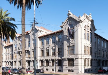 Profesores y profesoras podrán fortalecer sus carreras gracias al programa sabático