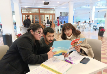 Conoce las historias de la Generación del Centenario en la nueva edición de la revista Somos PUCV