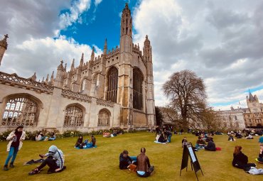 PUCV se consolida como referente de certificación de inglés por la Universidad de Cambridge