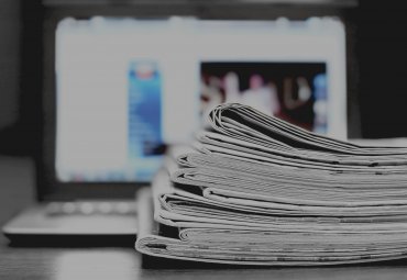 Estudio nacional sobre medios y periodismo revela una alta segmentación ideológica del consumo informativo en el país