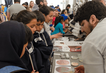 Ciencia con propósito: Académicos inspiran a escolares a través del Programa Explora