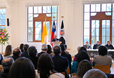 GALERÍA: PUCV destaca trayectoria del Profesor Emérito Carlos Wörner