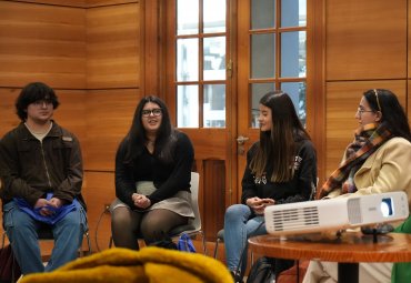 Estudiantes dan inicio al programa CREA INICIA con jornada colaborativa