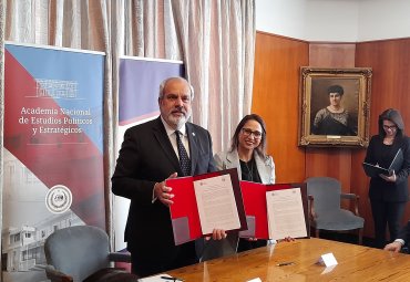 Suscriben alianza con la Academia Nacional de Estudios Políticos y Estratégicos