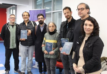 Profesores lanzan libro en reconocimiento a Premio Nacional de Literatura, Elvira Hernández