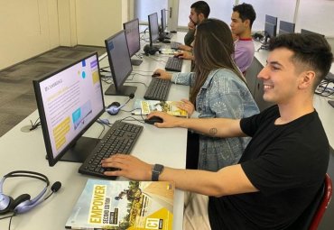 The PUCV moves forward in Language international certification: English and Spanish as strategic main Languages