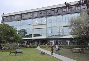 Conversatorio: "Convivencia en línea: límites, respeto y cuidado en la era digital"