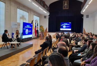 ASIVA y PUCV realizan seminario sobre cumplimiento cooperativo y sostenibilidad tributaria