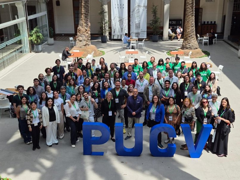 PUCV reunió a investigadores de 22 países en primer congreso latinoamericano sobre movimiento ocular
