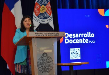 PUCV realizó jornada formativa para la docencia de primer año
