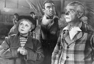 Ciclo de cine "Cuatro directores esenciales del cine italiano” Película: La calle