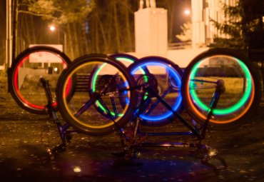 Valparaíso Makerspace PUCV apoya a Arara, emprendimiento que busca prevenir accidentes de tránsito