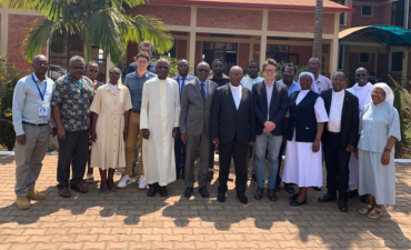 Profesor Dr. Benoit Mathot participó en coloquio ecuménico internacional