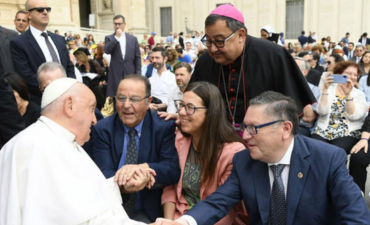 Decana de la Facultad de Teología visita la Santa Sede como parte de la delegación PUCV
