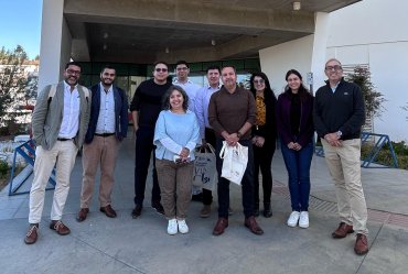 Autoridades de ANID y PUCV supervisan avances en proyecto de inmunoestimulantes para salmonicultura