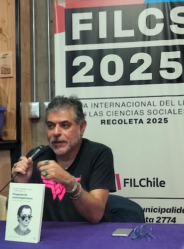 Académico del Instituto de Filosofía PUCV presenta tres libros en la Feria Internacional del Libro de Recoleta