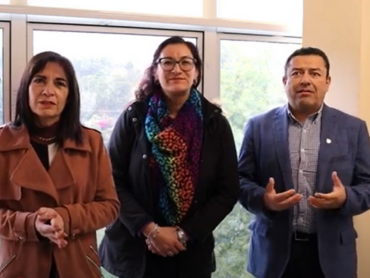 Rocío Hidalgo, Sandra Catalán y José Miguel Garrido - Escuela de Pedagogía
