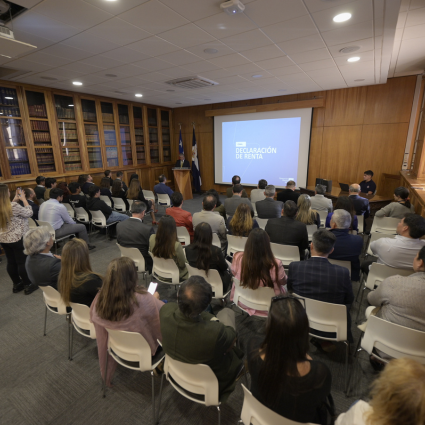 La PUCV fue epicentro del lanzamiento de la Operación Renta 2025