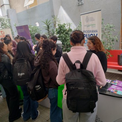 Comisión CAHVDA fue parte de la Bienvenida y Ceremonia de Distinción de las nuevas alumnas de la Facultad de Ingeniería PUCV