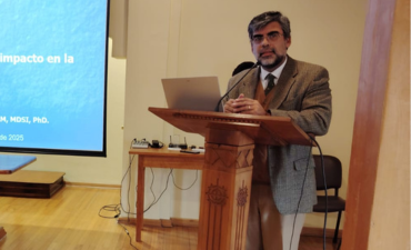 Profesor de la Facultad de Teología realiza conferencia de Formación Permanente al clero de la Diócesis de Valparaíso