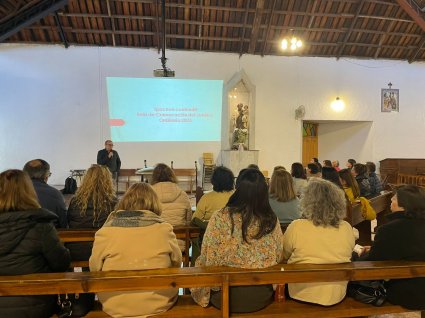 Charla sobre la Bula Spes non confundit se realizó en Quillota en el marco del plan de formación para secretarias parroquiales