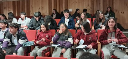 Taller teológico-pastoral convocó a más de 130 estudiantes secundarios de colegios católicos en la PUCV