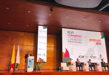Profesor Raúl Núñez participó en el XLVI Congreso Colombiano de Derecho Procesal en Medellín