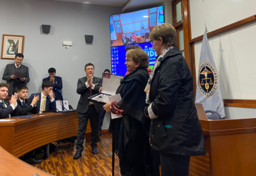 Profesora Ángela Cattán Atala recibe la Distinción Andrés Bello – Romanista Nacional