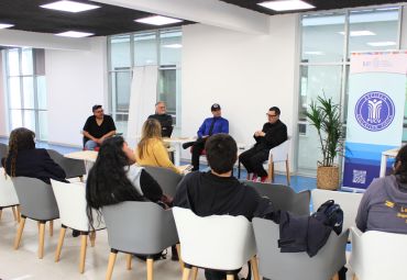 Conversatorio interdisciplinar reunió a académicos y estudiantes para dialogar sobre el cuerpo