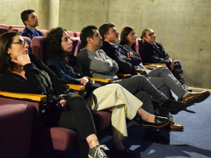 Facultad realiza conversatorio sobre Premios Nobel 2025