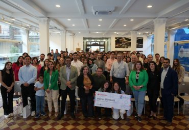 Estudiantes del Doctorado en Biotecnología logran el premio a Innovación del Año PUCV 2025