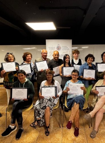 Finalización del Proyecto de Vinculación con el Medio con la Escuela de Alimentos refuerza el compromiso con la formación de voluntarios del Comedor Solidario 421