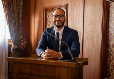 Vinicio Cuevas es el nuevo Doctor en Derecho PUCV