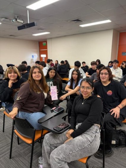 Comisión CAHVDA participó de la Bienvenida 2026 en la Escuela de Psicología