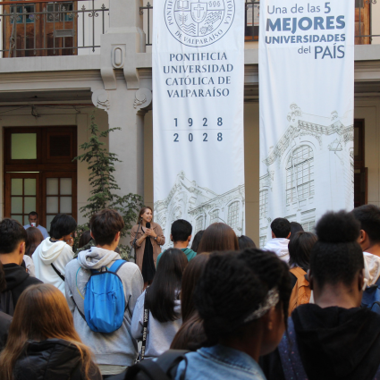 Exitosa Jornada de Atracción de Talento reúne a cientos de escolares en la PUCV